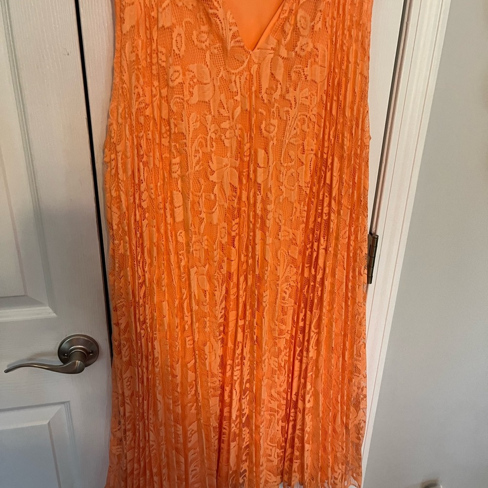 Laced dress-Brand new